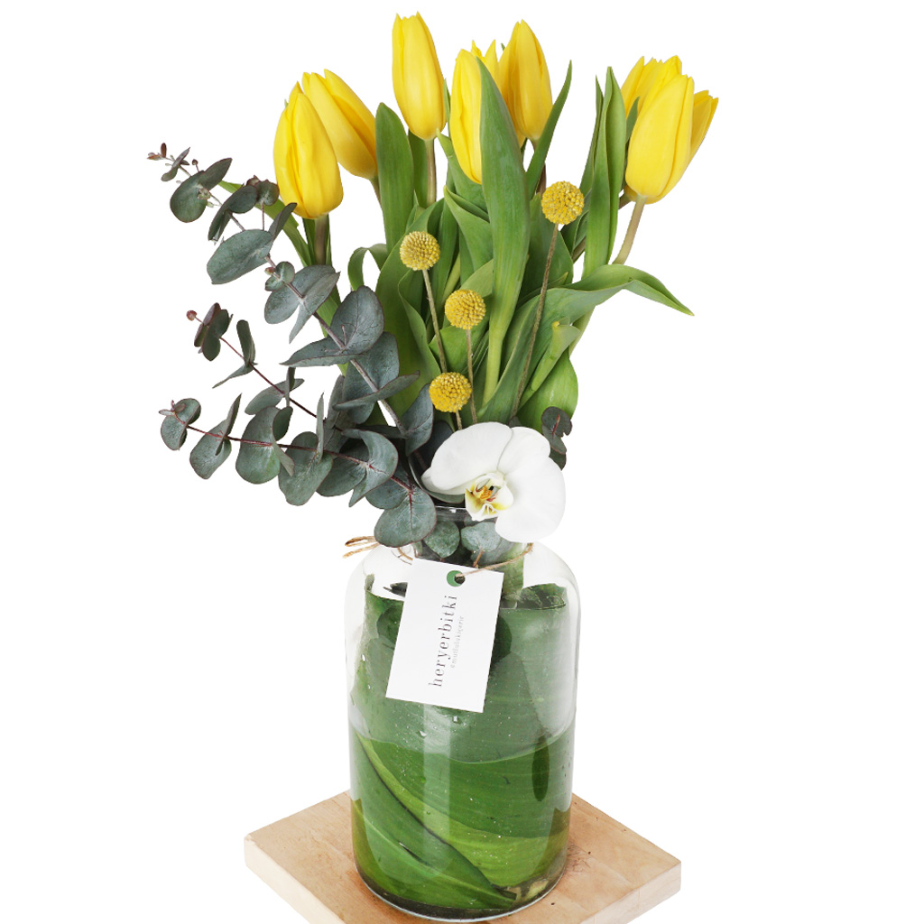 Yellow Tulips Design (Sarı Laleler ve Orkide Kandili Buketi)